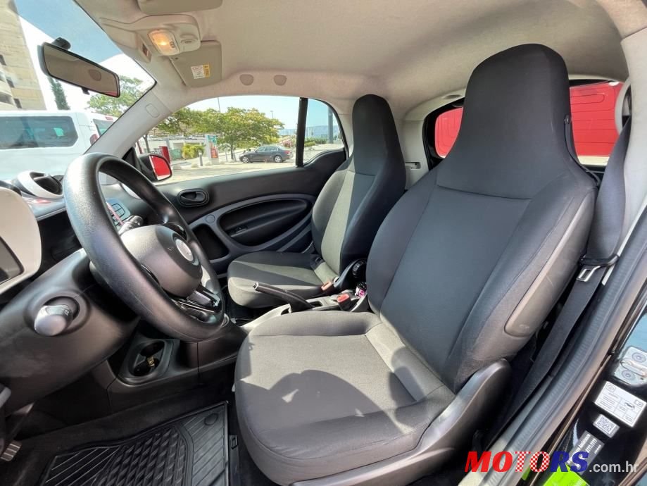 2015' Smart Fortwo photo #5