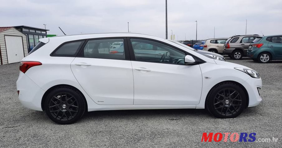2015' Hyundai I30 Cw 1,6 Crdi photo #1
