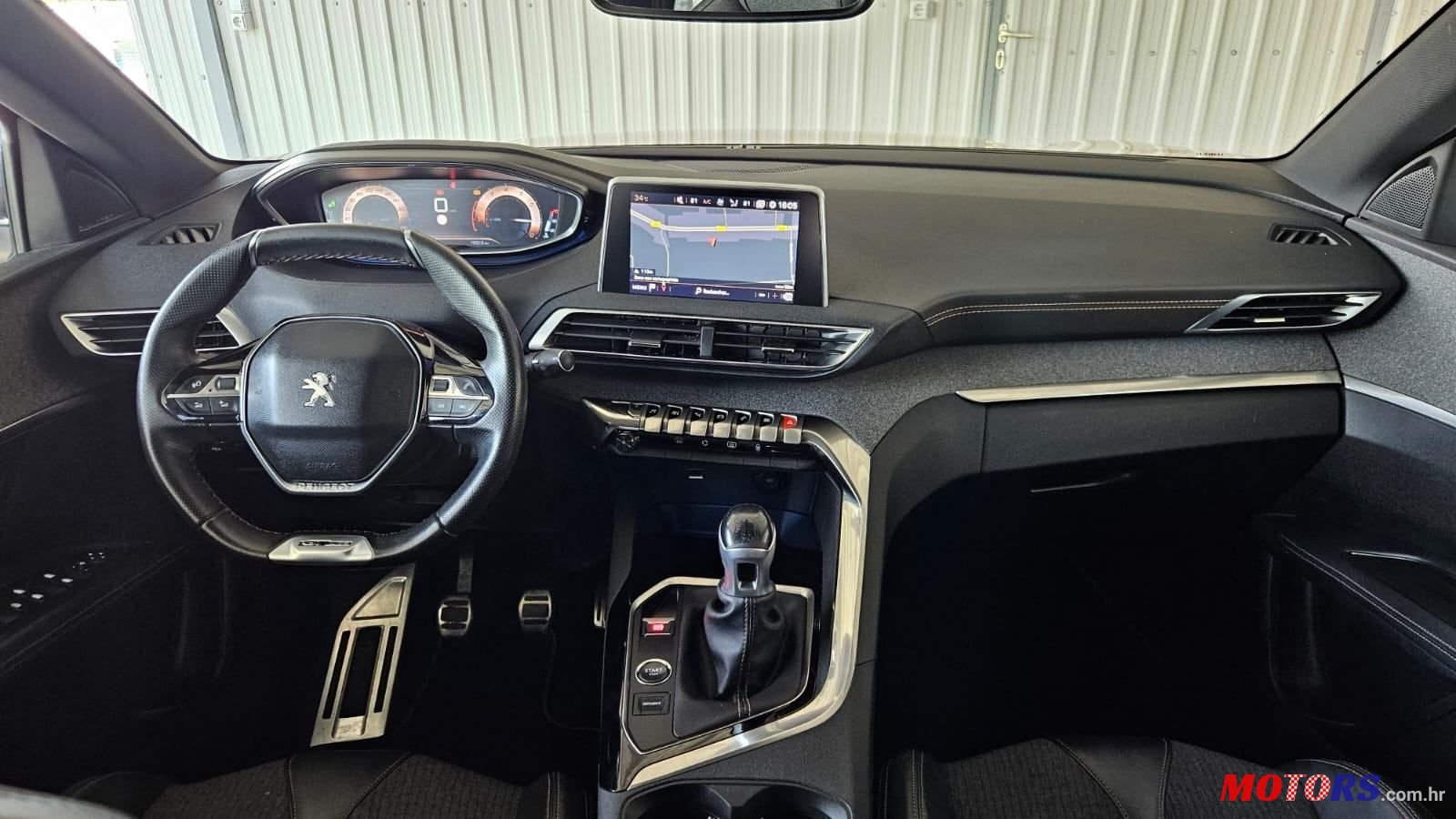2018' Peugeot 3008 1,2 Puretech photo #6