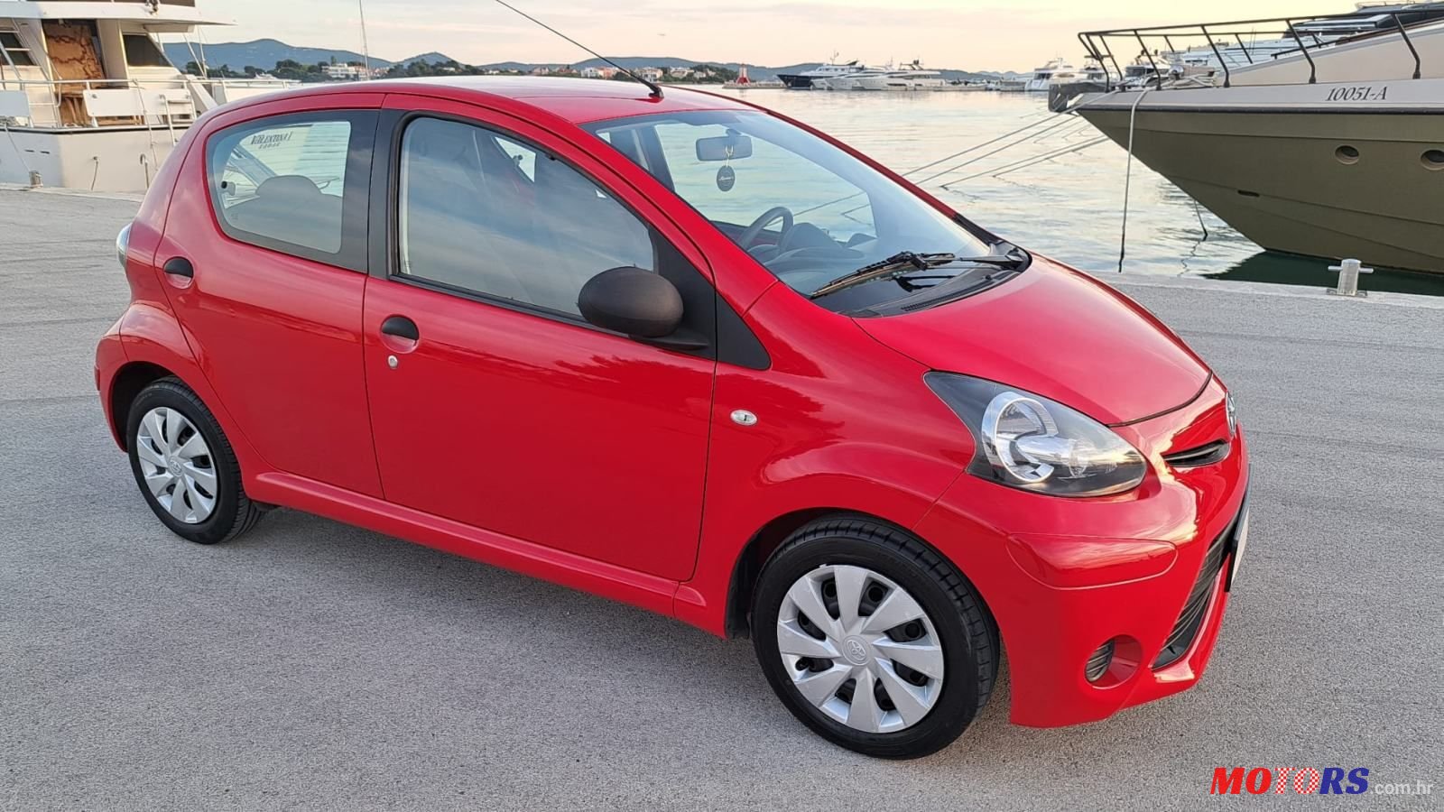 2014' Toyota Aygo 1,0 Vvt-I Go photo #2