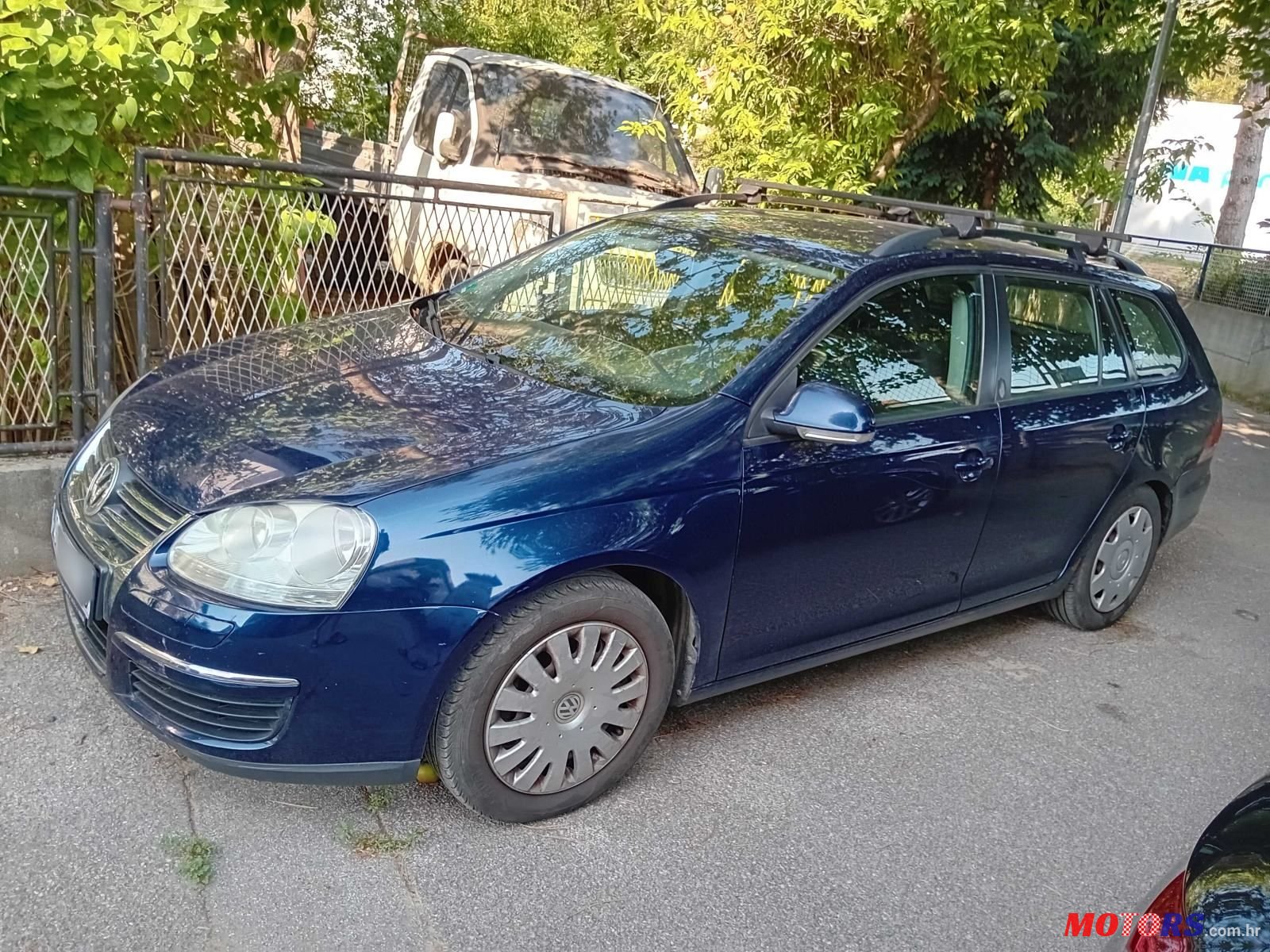 2009' Volkswagen Golf V Variant photo #1