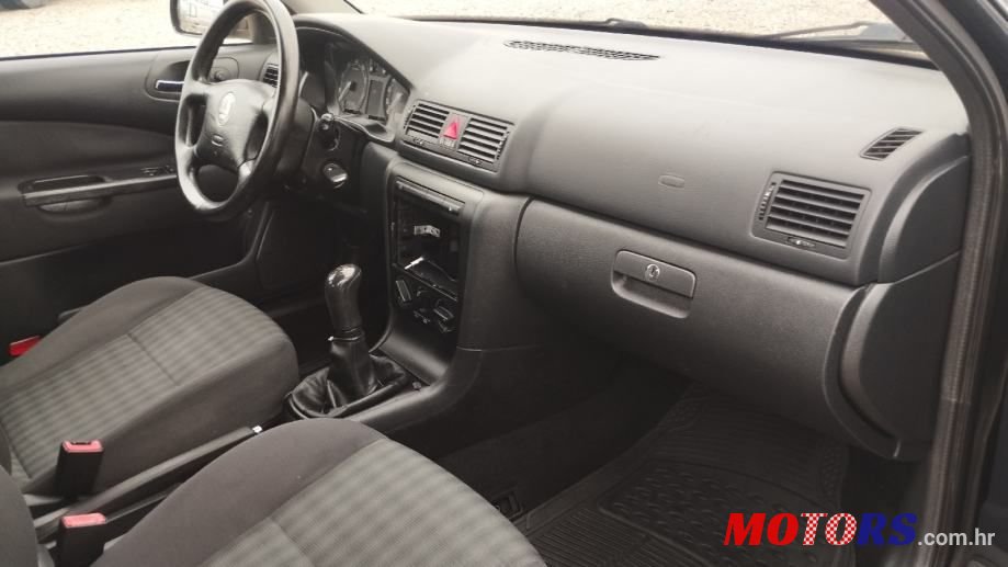 2008' Skoda Octavia 1,6 photo #4