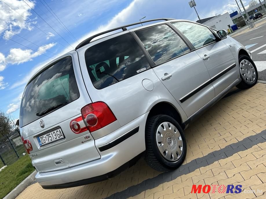 2004' Volkswagen Sharan 2,0 photo #1