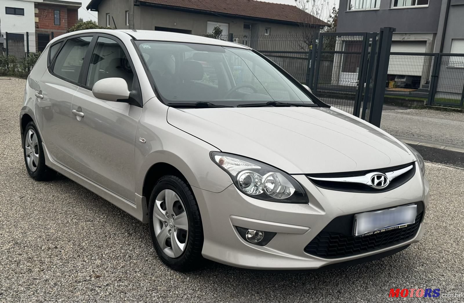 2011' Hyundai i30 1,4 16V photo #2