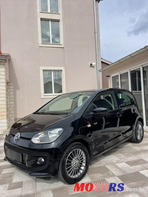 2014' Volkswagen Up! 1,0 Up! photo #2