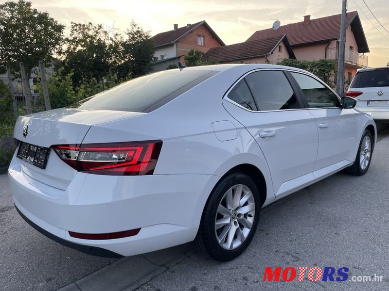 2016' Skoda Superb 2,0 Tdi Dsg photo #5