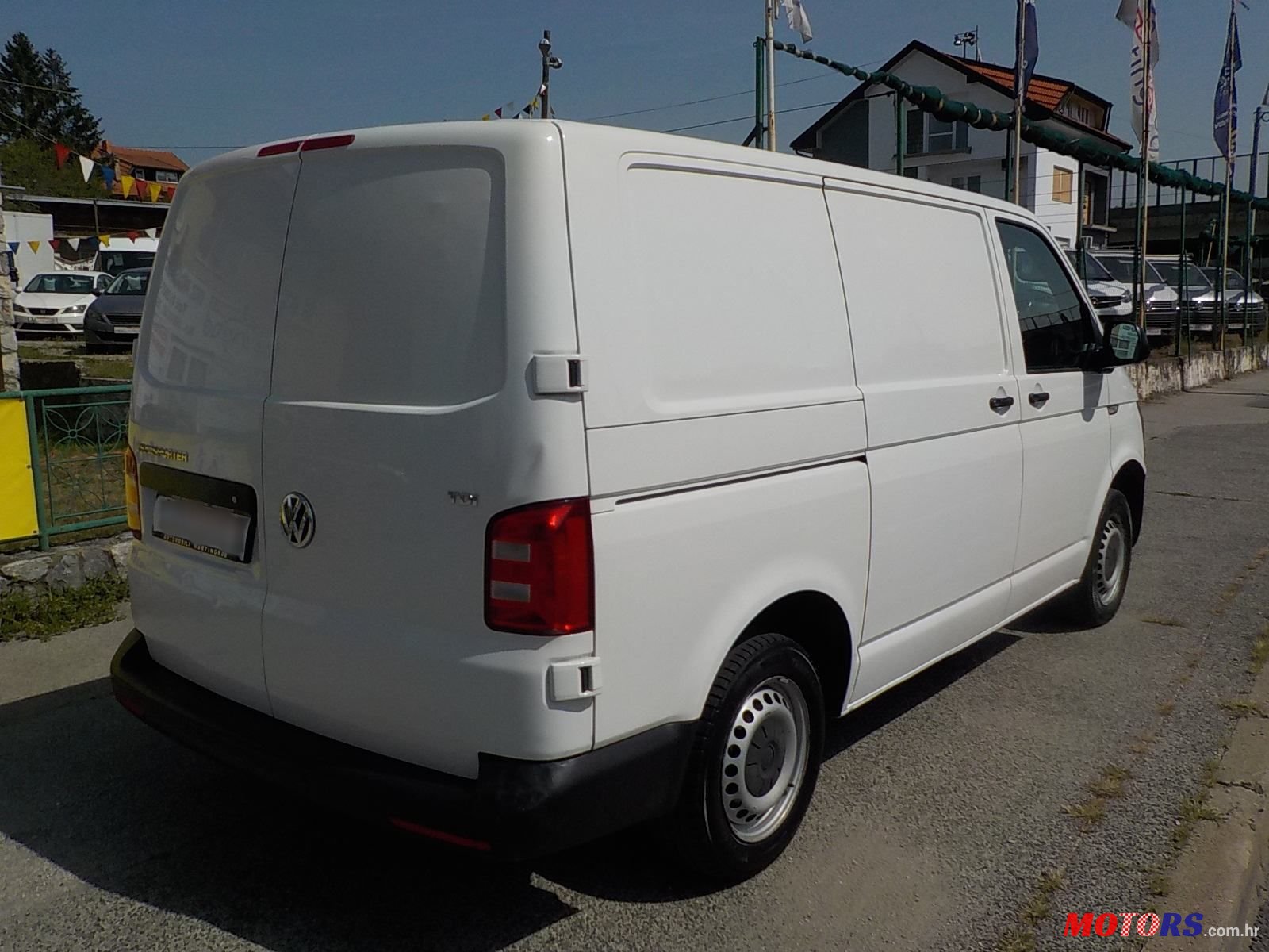 2018' Volkswagen Transporter photo #3