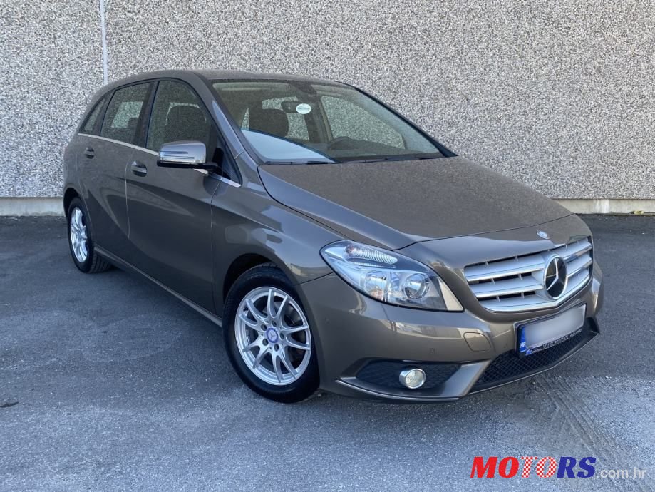 2013' Mercedes-Benz B-Klasa 180 Cdi photo #2