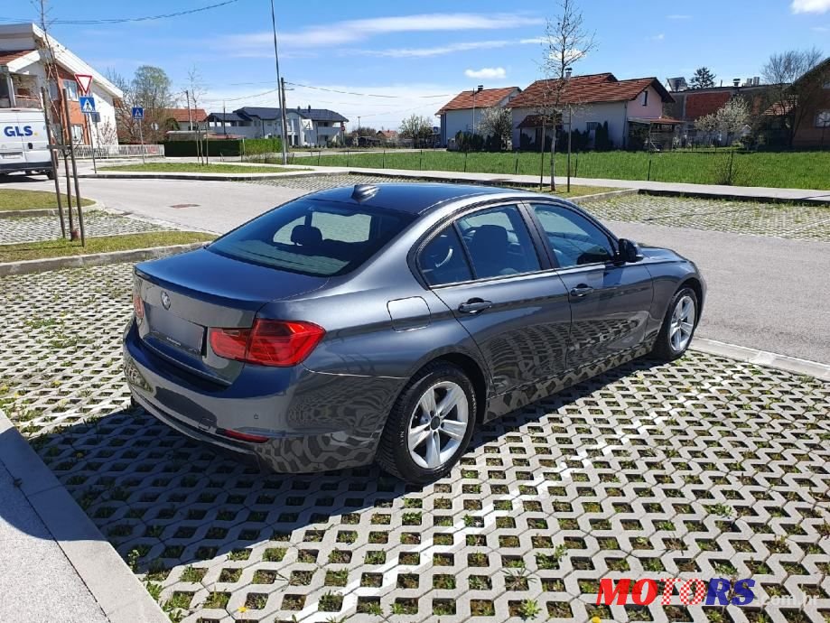 2013' BMW Serija 3 318D photo #5