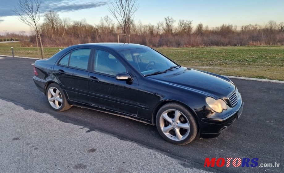 2001' Mercedes-Benz C-Klasa 200 Classic photo #3
