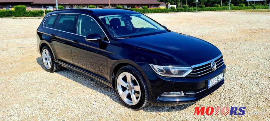 2017' Volkswagen Passat Variant photo #3