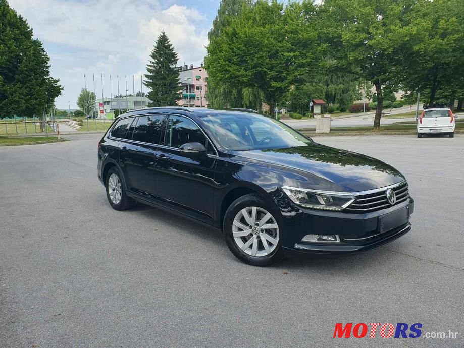 2018' Volkswagen Passat Variant photo #1