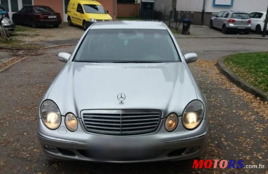 2003' Mercedes-Benz E-Klasa 270 Cdi photo #2