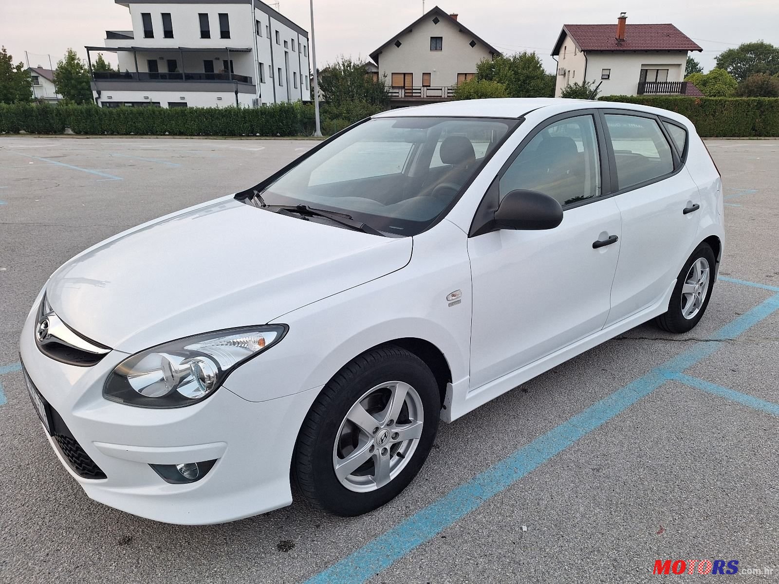 2011' Hyundai i30 1,6 Crdi photo #2