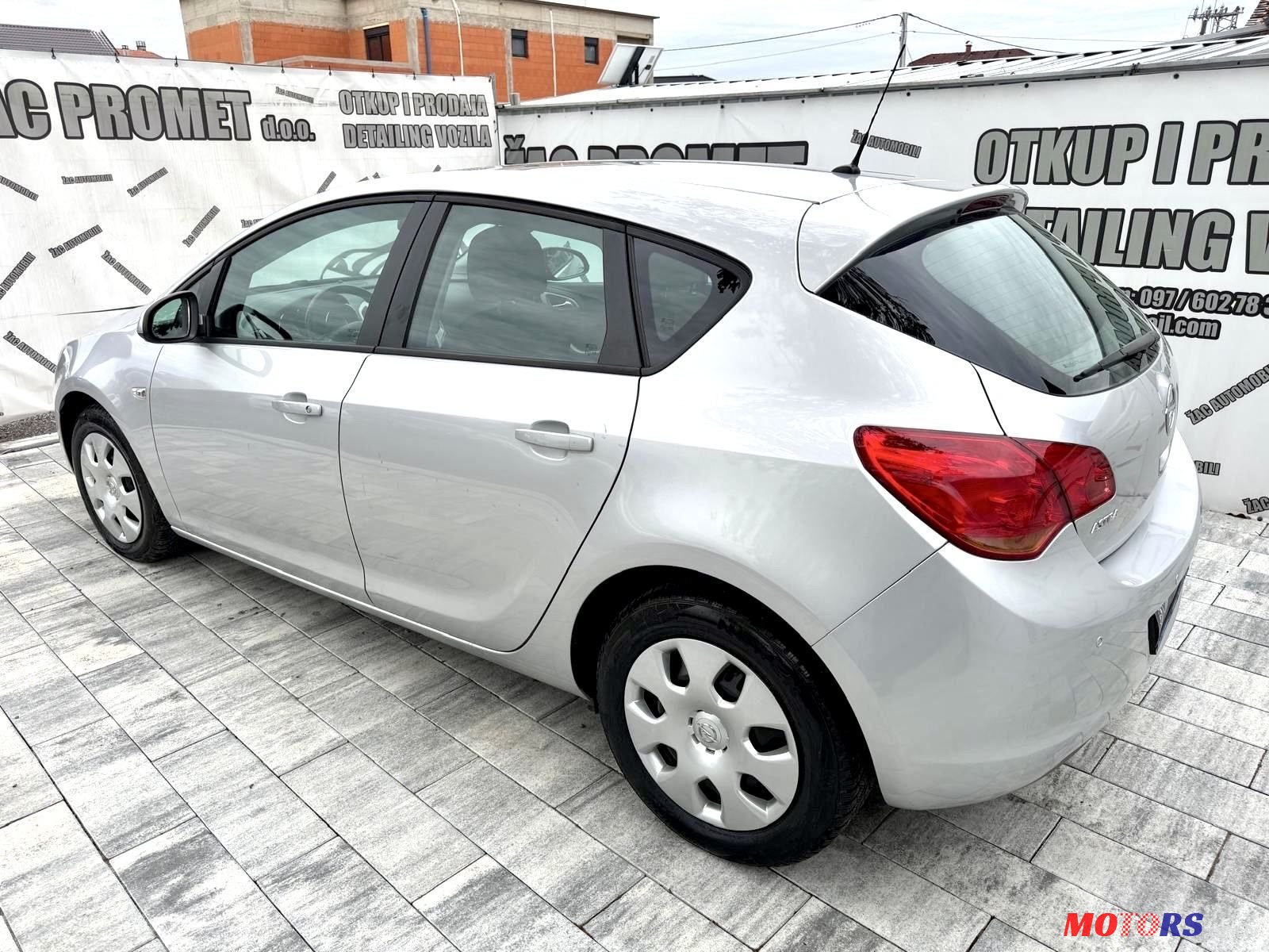 2011' Opel Astra 1,6 photo #2