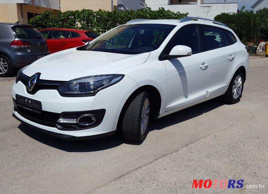 2014' Renault Megane Grandtour photo #1