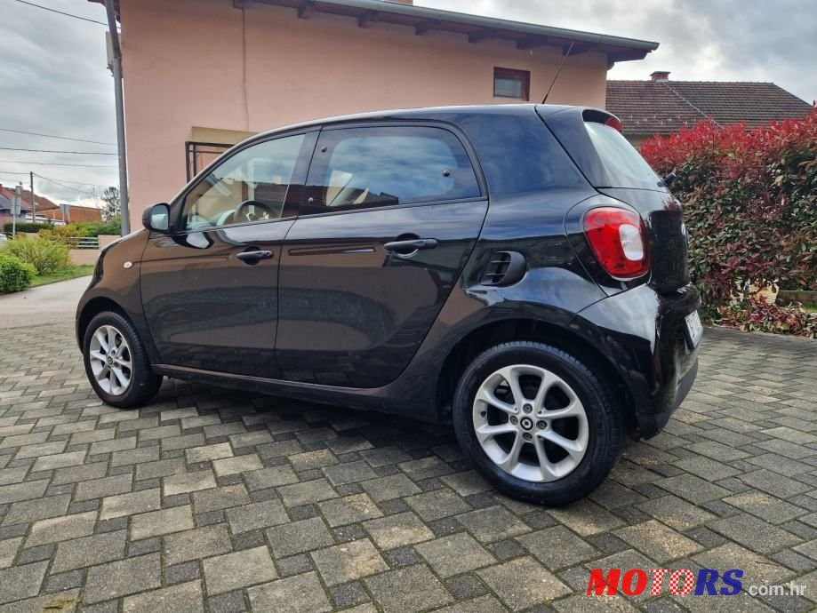 2018' Smart Forfour photo #2