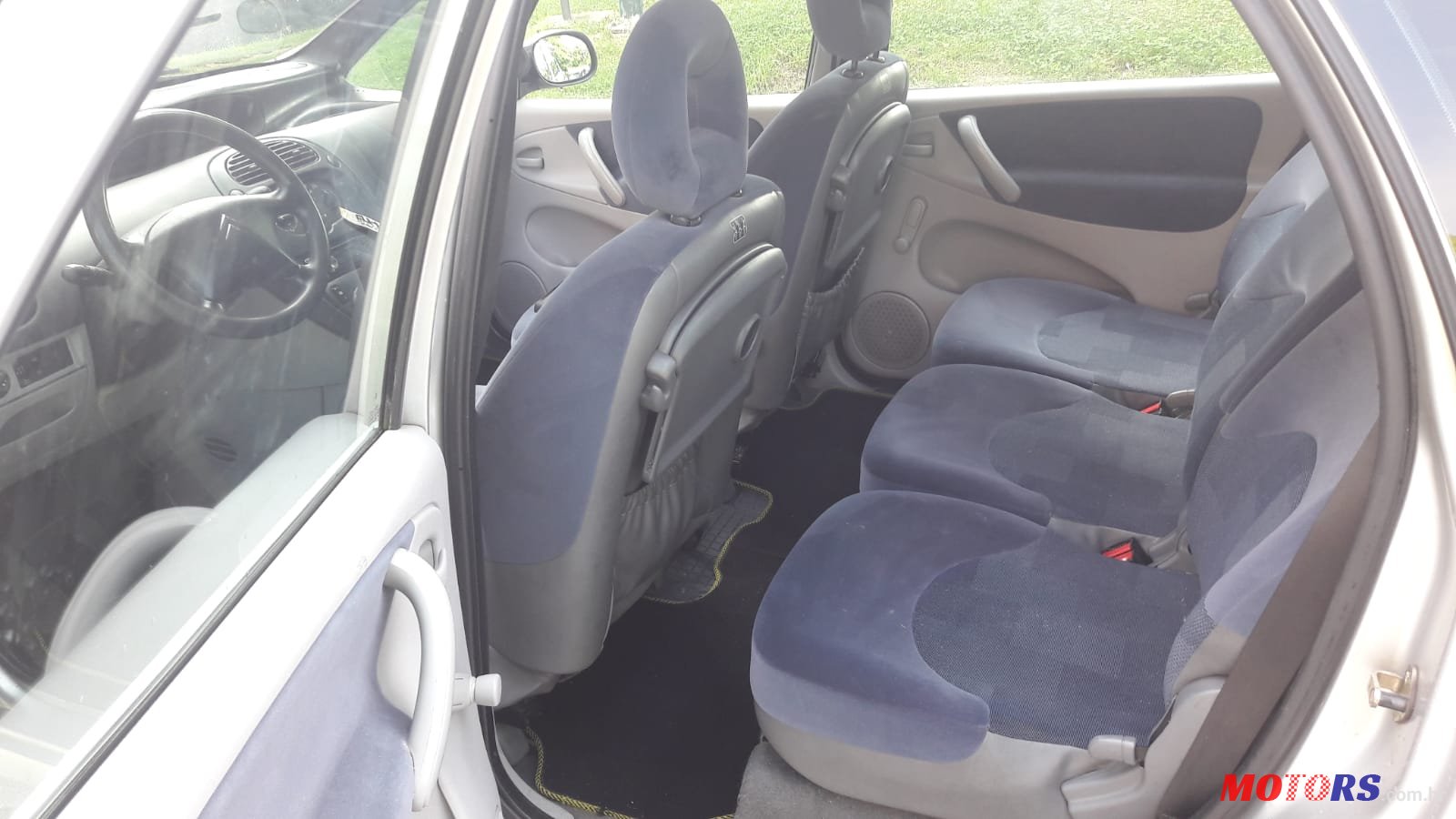 2004' Citroen Picasso Xsara Picasso 2.0 Hdi photo #3