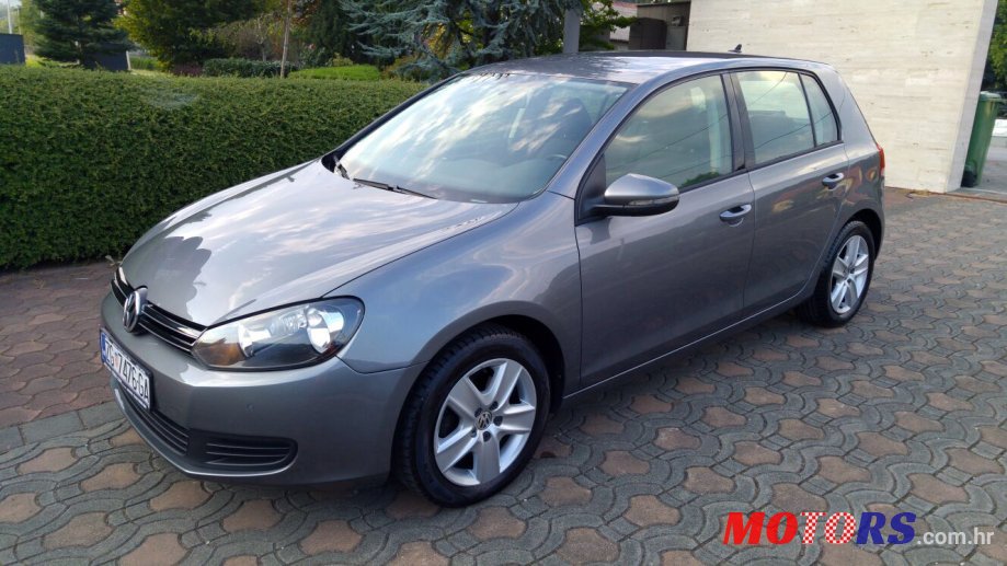 2010' Volkswagen Golf VI photo #1
