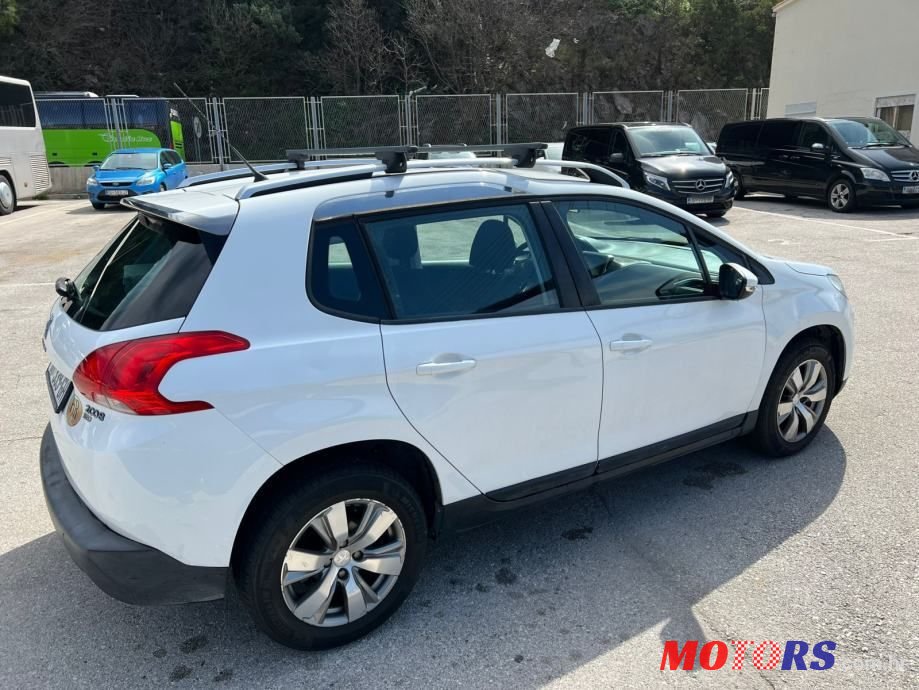 2014' Peugeot 2008 1,6 E-Hdi photo #6