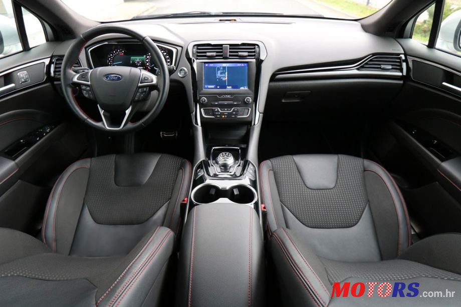 2020' Ford Mondeo 2,0 Tdci photo #5