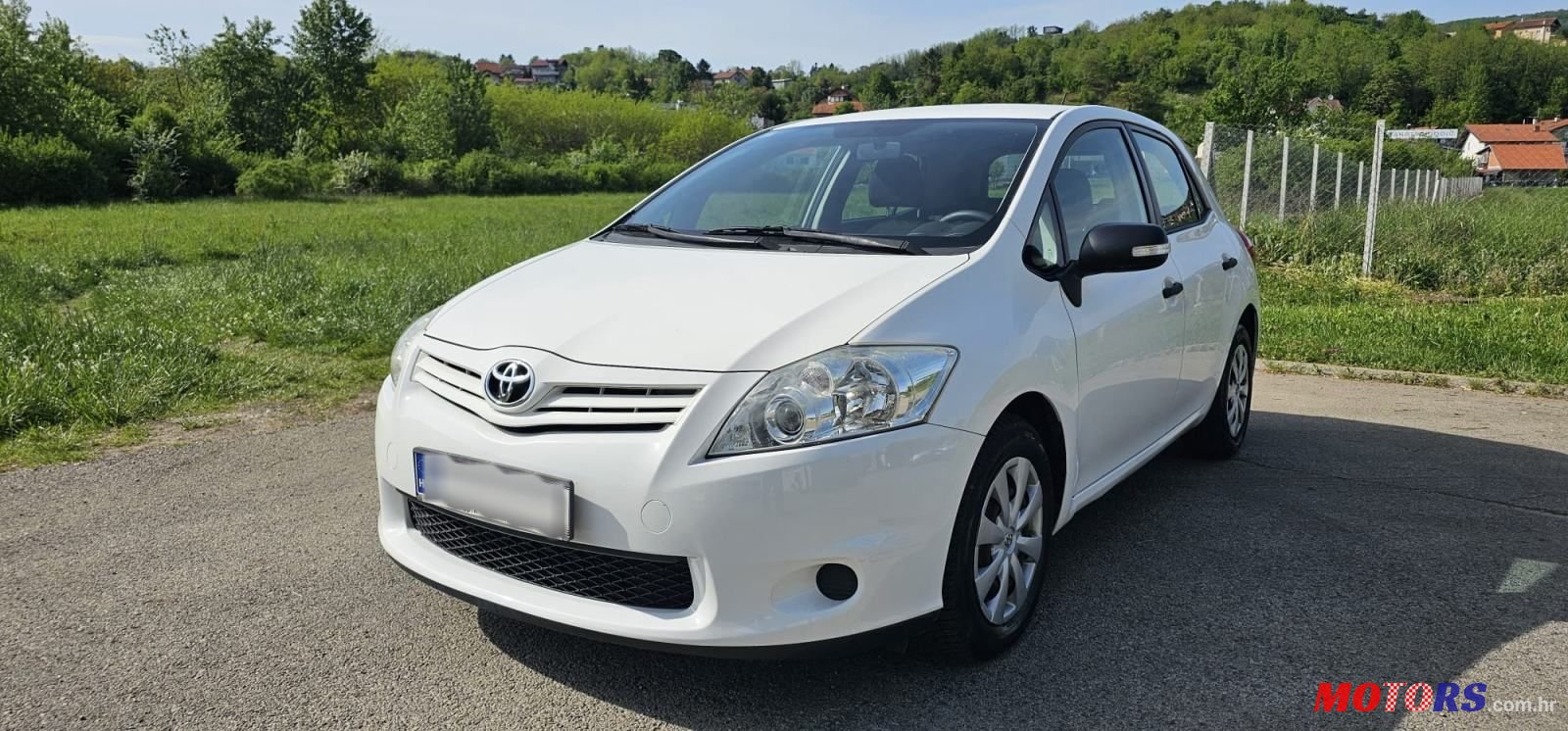 2010' Toyota Auris 1,3 3 Vvt-I photo #5