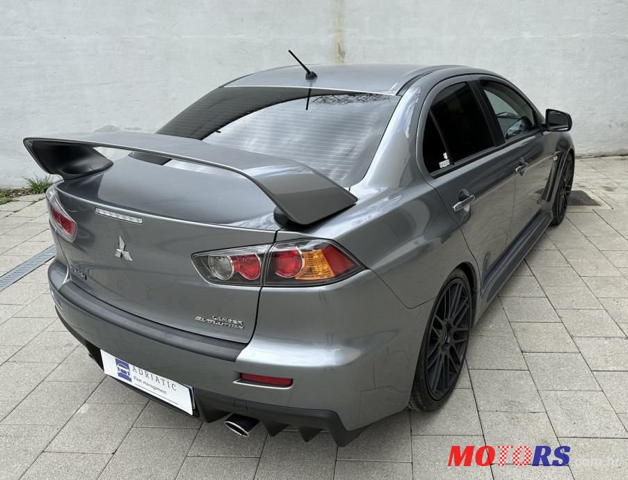 2014' Mitsubishi Lancer Evolution photo #2