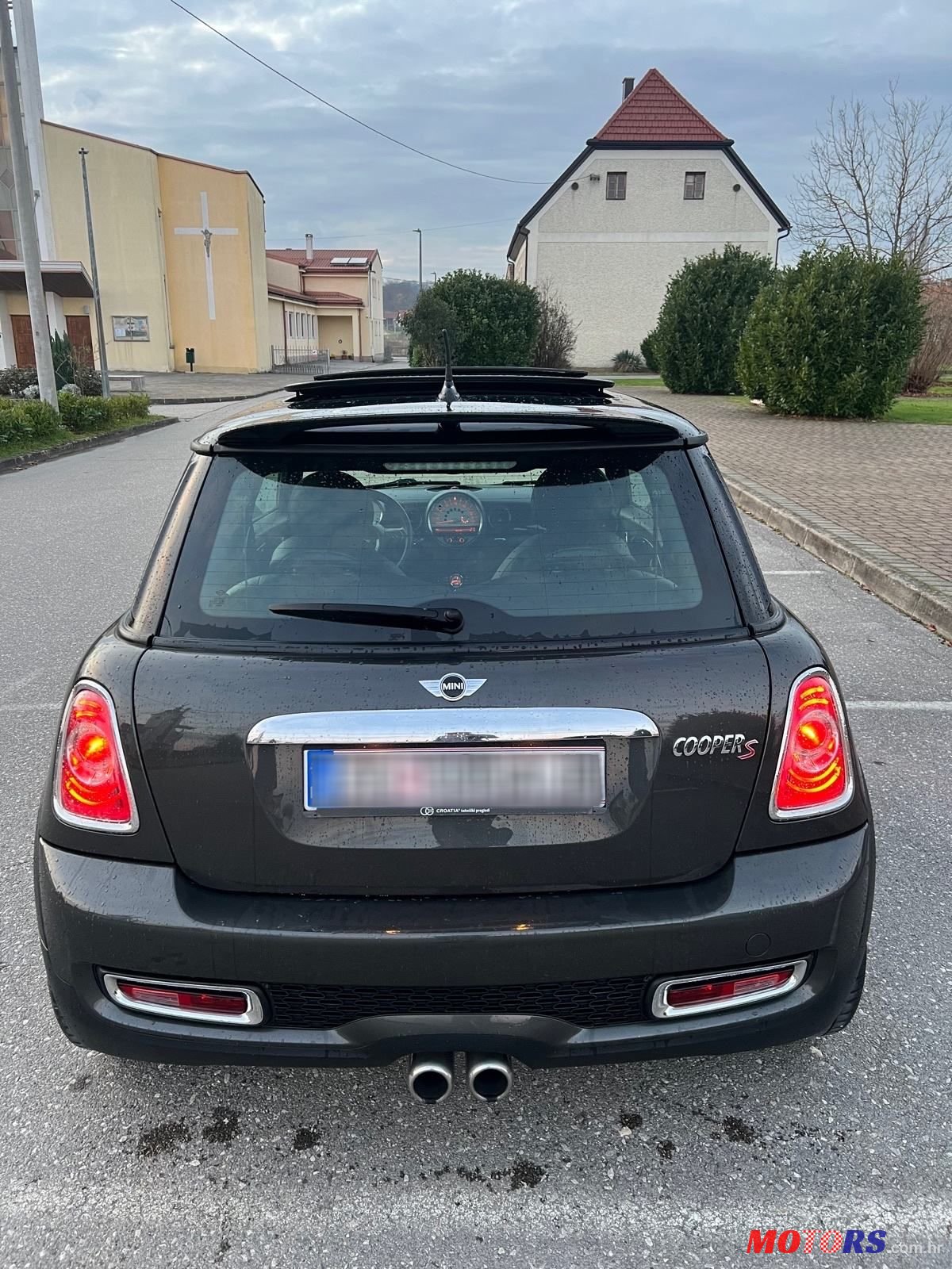 2011' MINI Cooper Cooper photo #5