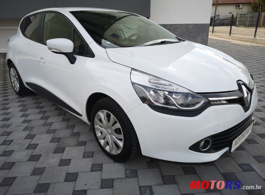 2014' Renault Clio Dci 90 Edc photo #1