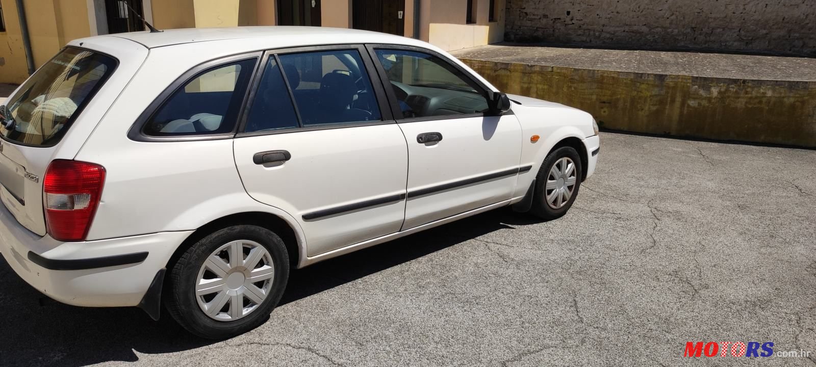 1999' Mazda 323 F 1,3 I photo #1