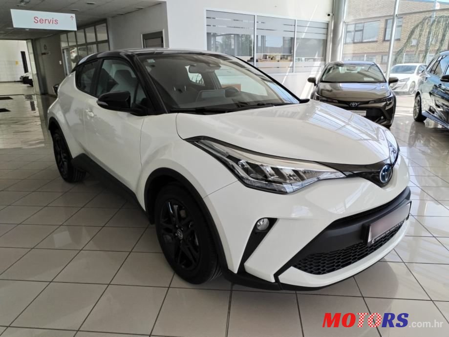 2023' Toyota C-HR 1,8 photo #3