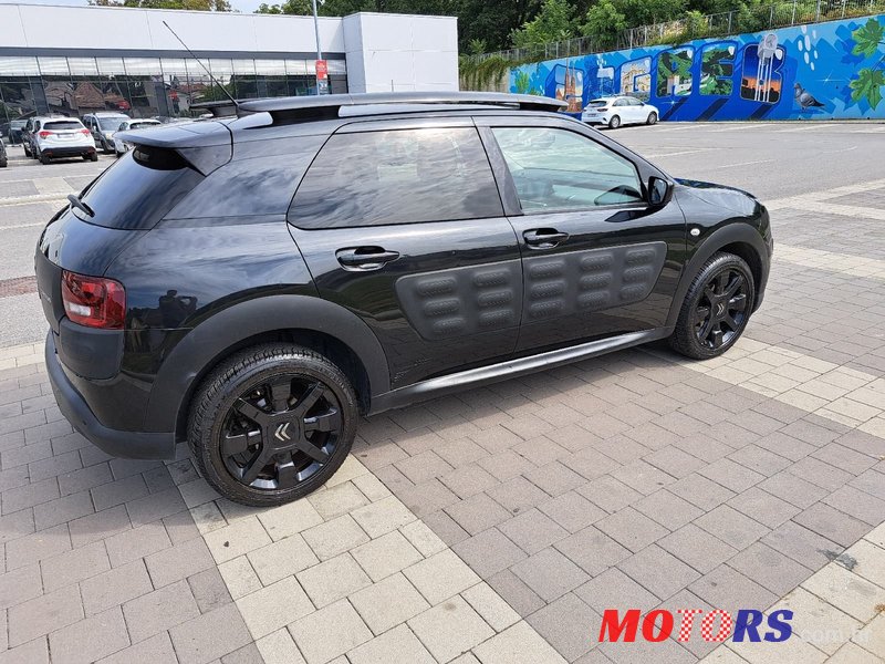 2015' Citroen C4 Cactus 1,6 Bluehdi photo #1