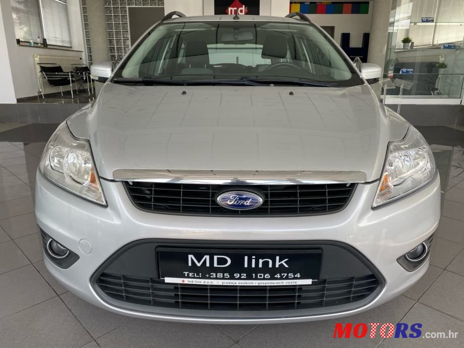 2010' Ford Focus Karavan photo #2