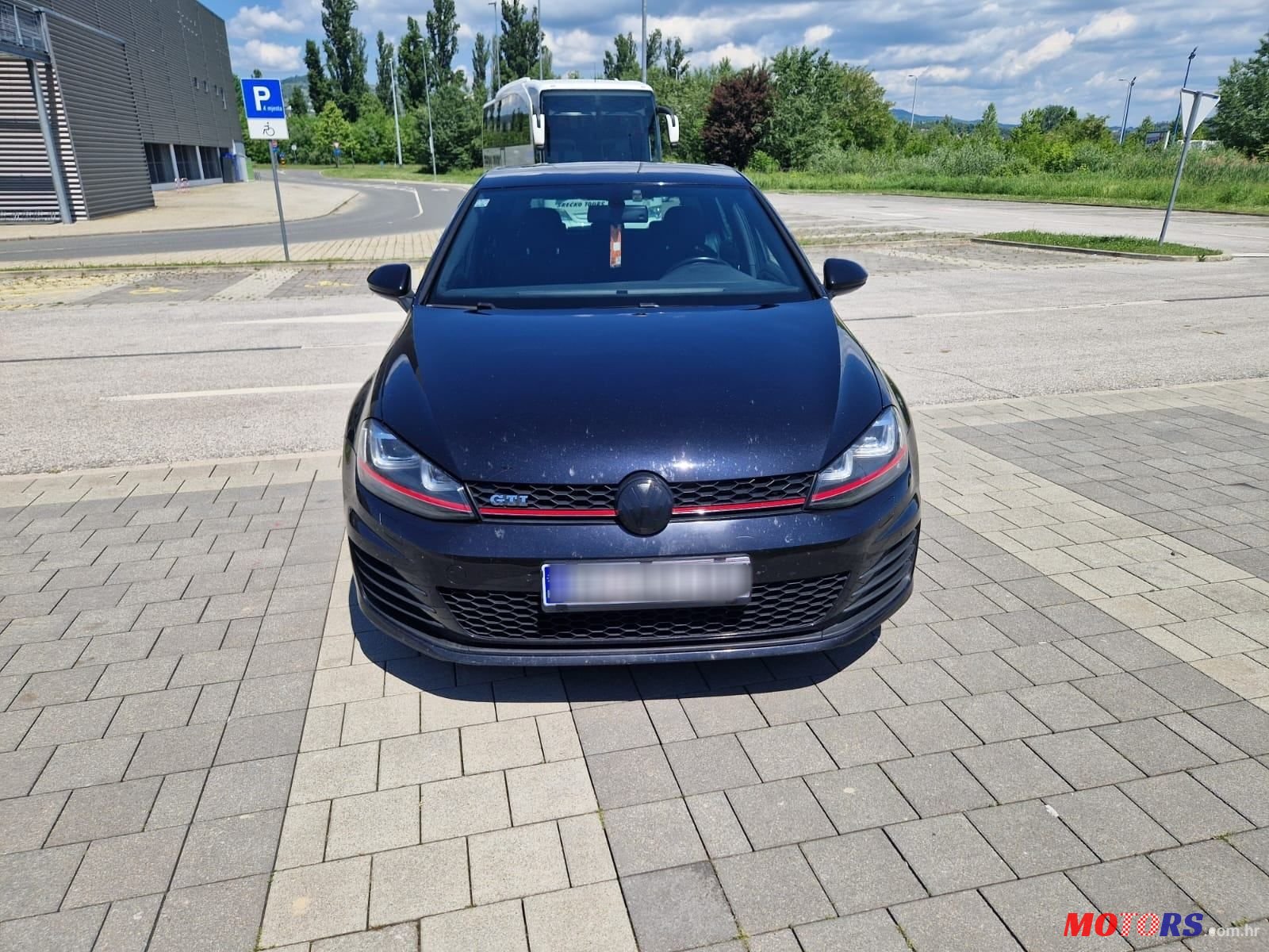 2015' Volkswagen Golf VII 2.0 Gti photo #3