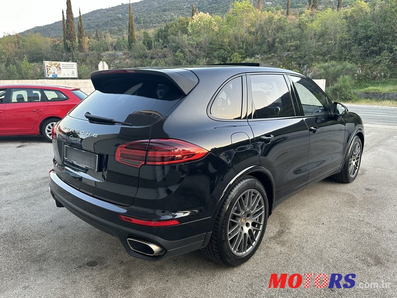 2016' Porsche Cayenne Diesel Tiptronic photo #6