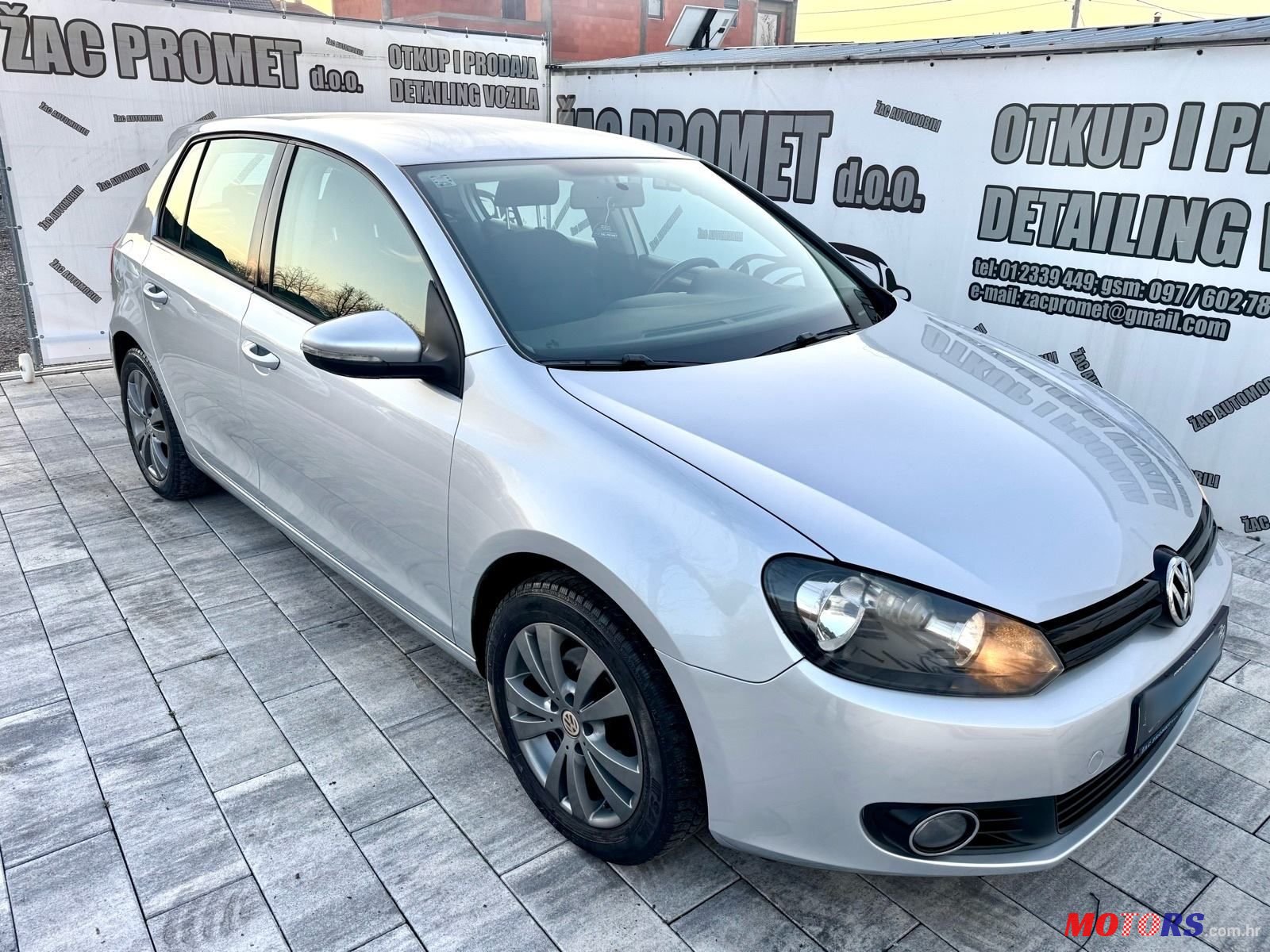 2012' Volkswagen Golf VI 1,6 Tdi photo #3
