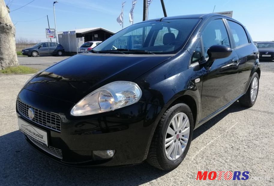2009' Fiat Grande Punto 1,3 Multijet 16V photo #1