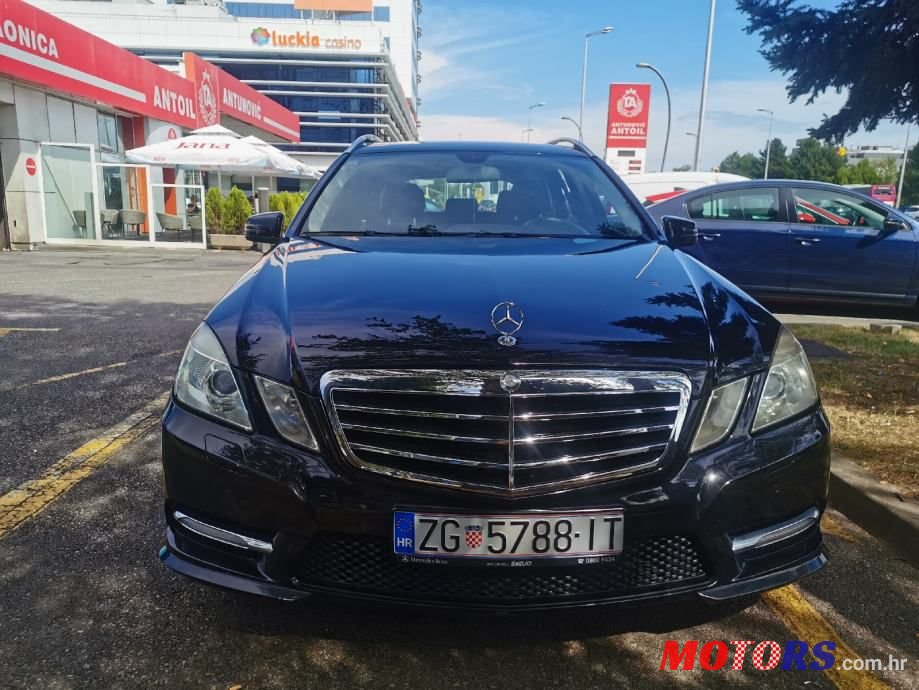 2012' Mercedes-Benz E-Klasa 220 Cdi T photo #1