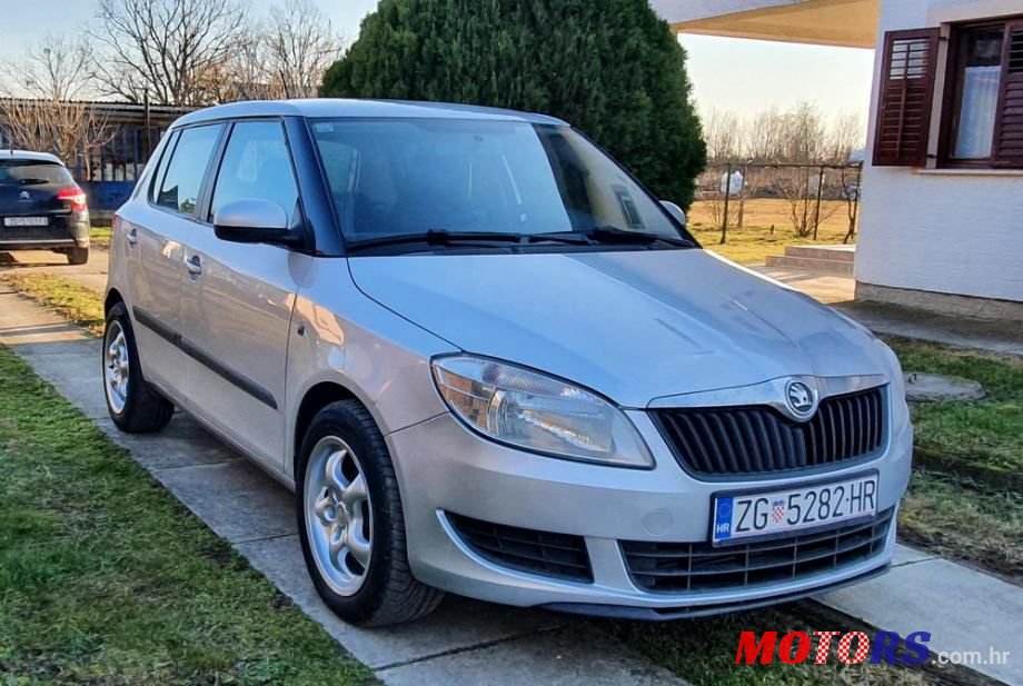 2011' Skoda Fabia 1,6 Tdi photo #1