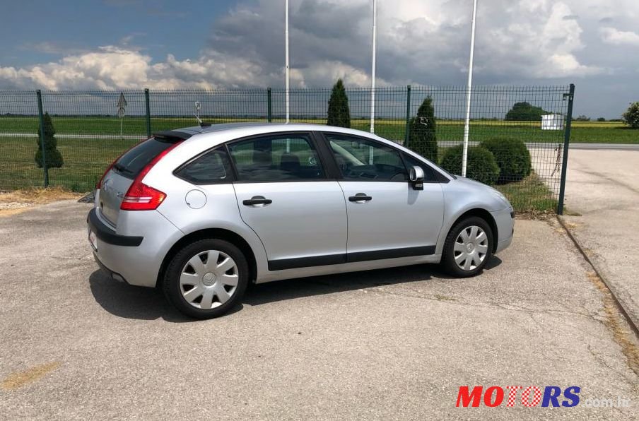 2007' Citroen C4 1,6 Hdi 16V photo #1
