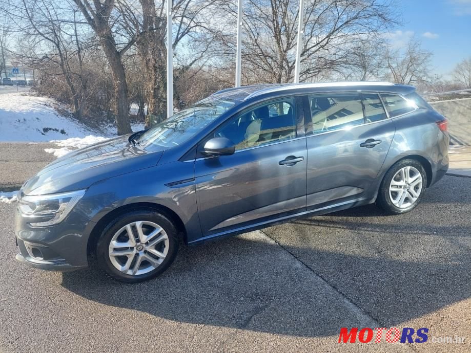 2018' Renault Megane Grandtour Dci 110 photo #2