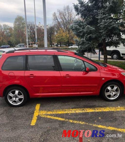 2006' Peugeot 307 Sw photo #1