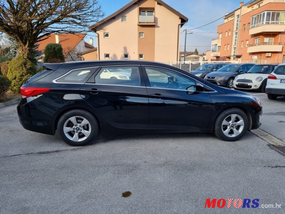 2011' Hyundai i40 1,7 Crdi photo #4