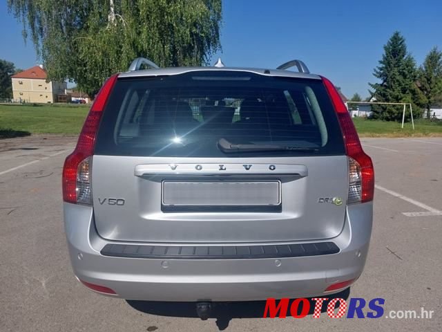 2011' Volvo V50 photo #5