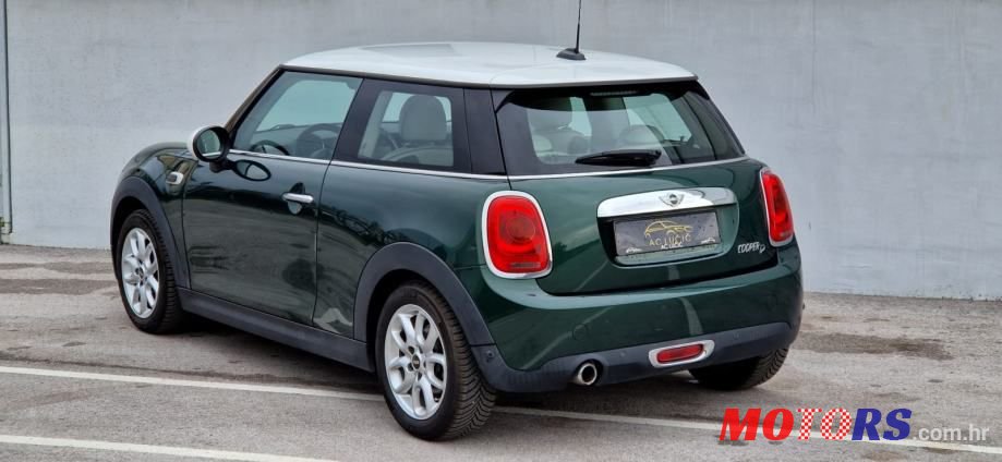 2014' MINI Cooper photo #6