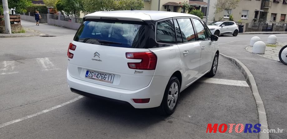 2014' Citroen C4 Grand Picasso photo #5