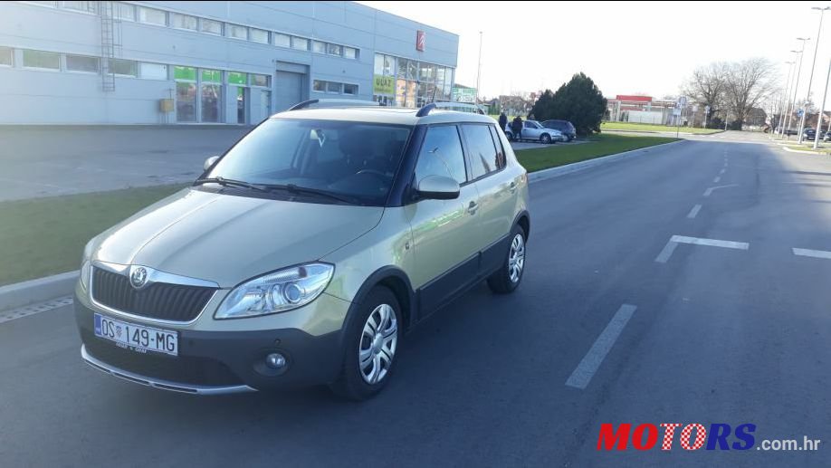 2011' Skoda Fabia 1,6 Tdi photo #1