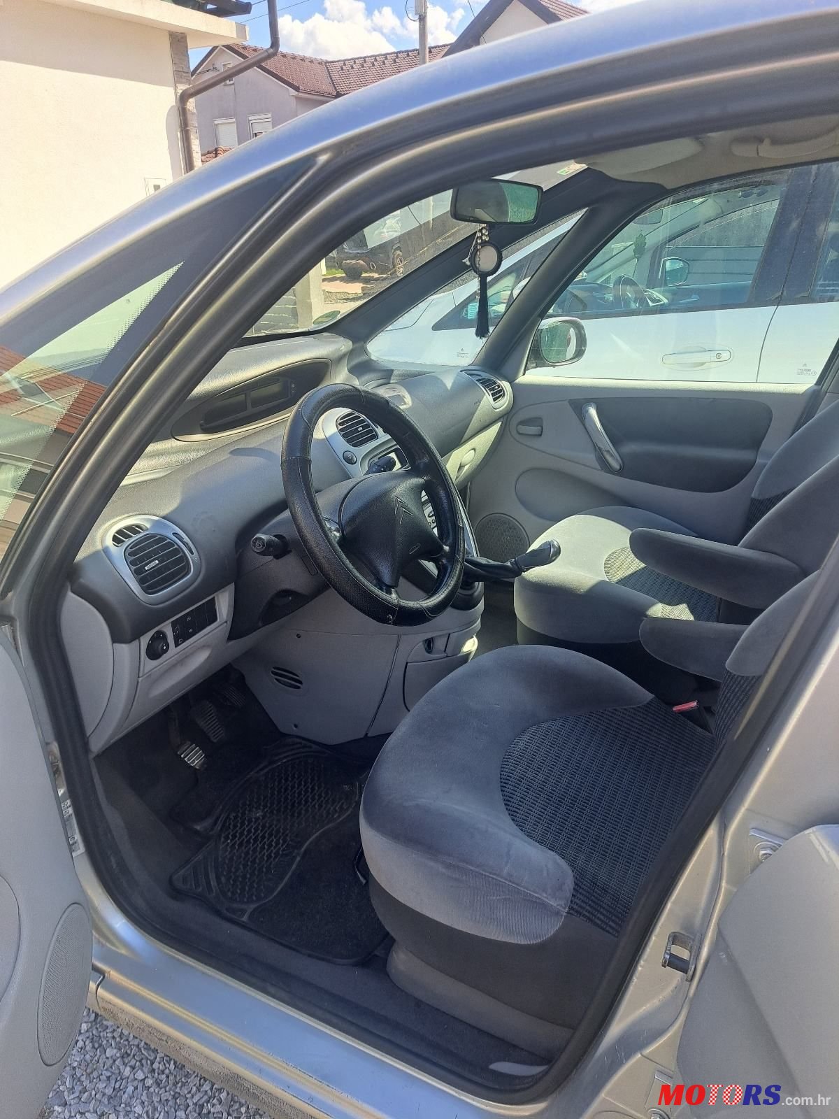 2004' Citroen Xsara Picasso 1,6 Hdi photo #5