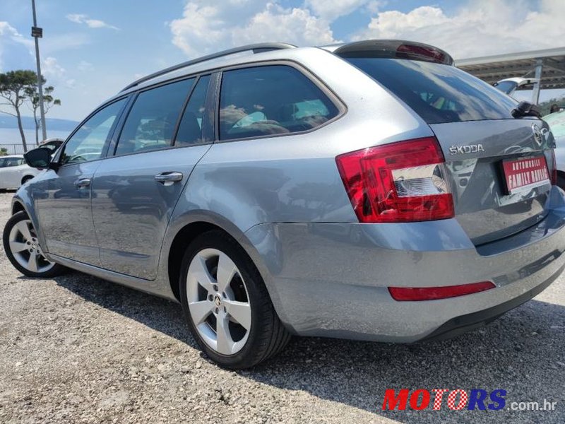 2014' Skoda Octavia Combi 2,0 Tdi photo #1