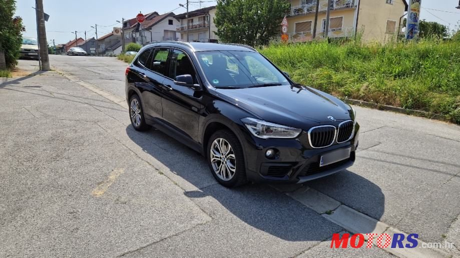 2017' BMW X1 18D photo #3